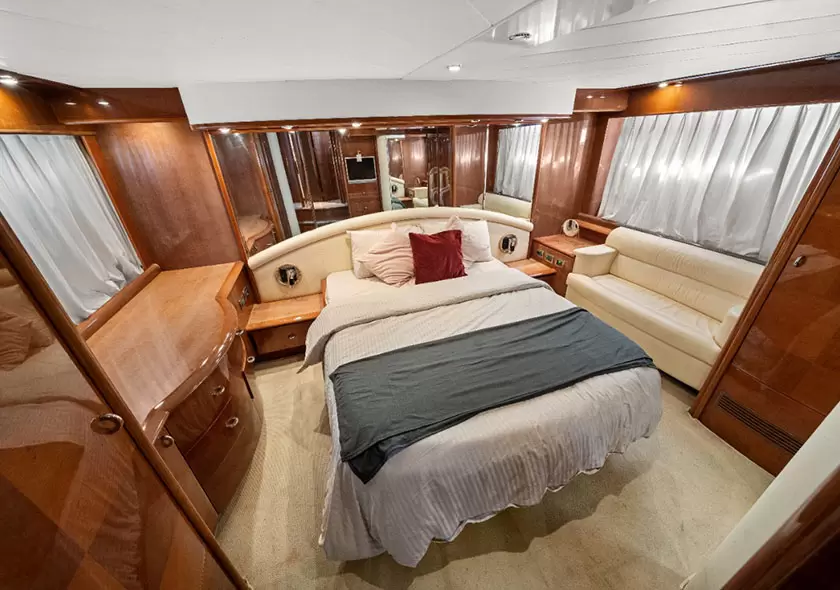 68ft Luxury Yacht View